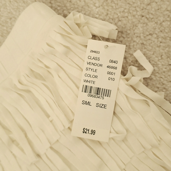 White fringe mini skirt - Picture 3 of 5